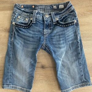 Miss Me Girls Bermuda Denim Shorts Embellished Embroidered  Size 10